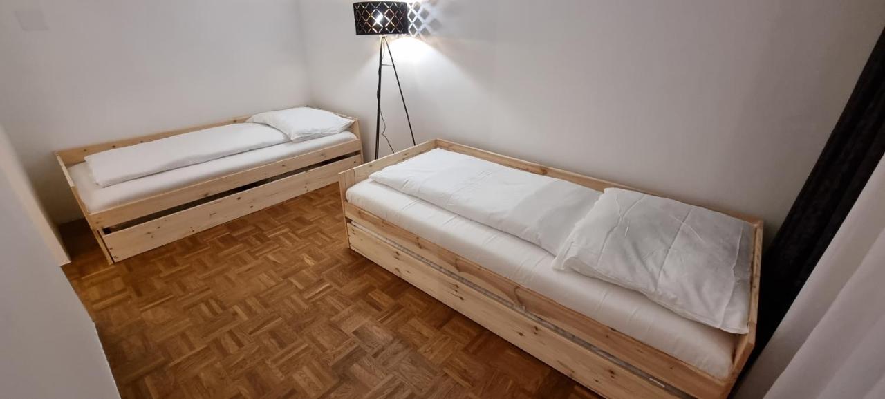 Vienna-Royal-Apartment Bagian luar foto